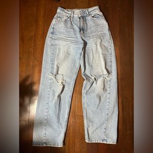 Garage ample baggy, ripped, light wash jeans. US size 01